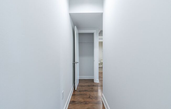 1 bed, 1 bath, 660 sqft, $1,753, Unit 320