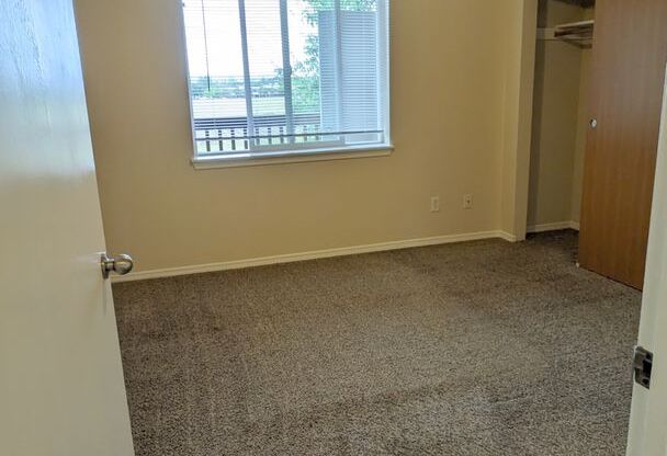 3 beds, 2 baths, 1,180 sqft, $1,625, Unit C103