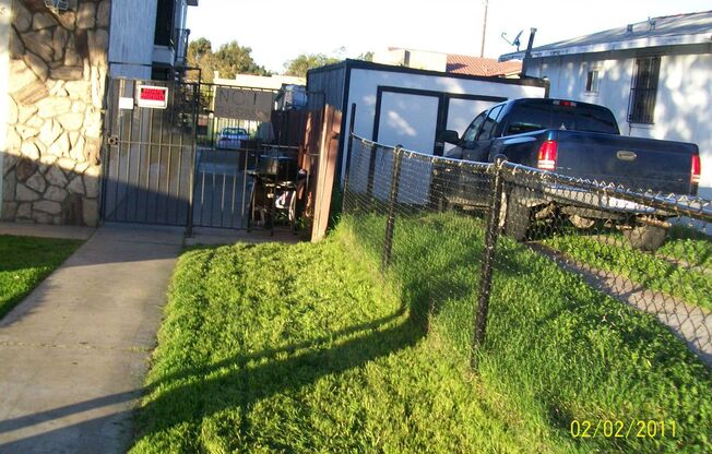 2 BEDROOMS 1 BATH APARTMENT IN NATIONAL CITY