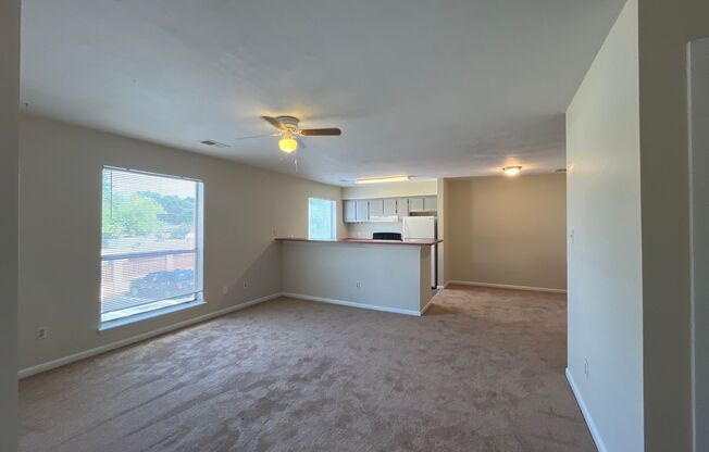 2 beds, 1 bath, $1,150