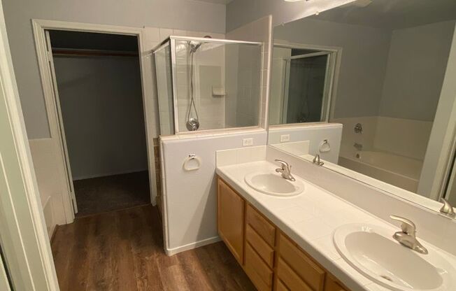 3 beds, 2 baths, $1,875, Unit # 1313