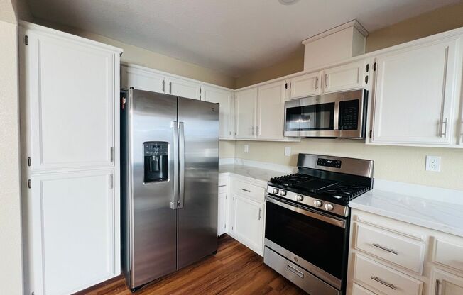 2 beds, 2 baths, $2,195