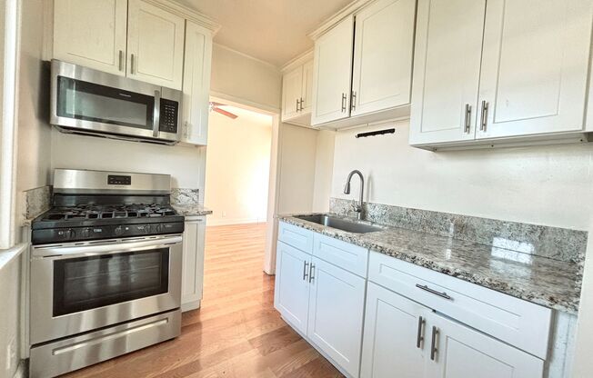 13872 B and C Foothill Blvd. (Residential)