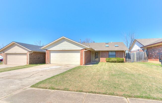 3 Bed/2 Bath Home in Midwest City