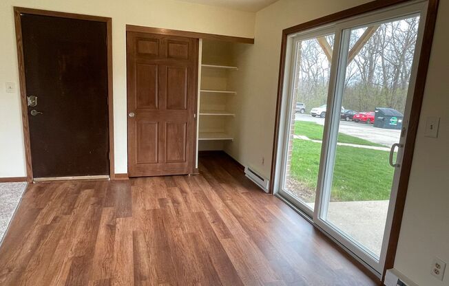 Mansfield Ct 740-746