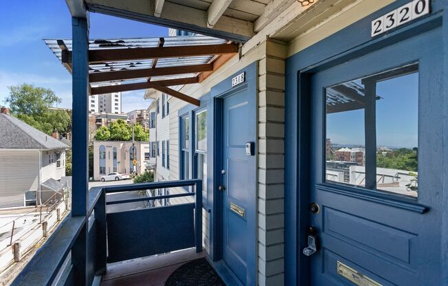 1 Bedroom close to SW! Pets Ok! Walking distance to Providence Park!
