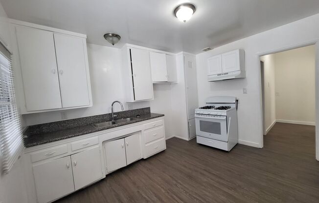 1 bed, 1 bath, $1,995