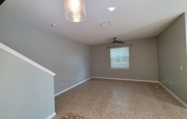 3 beds, 2.5 baths, $2,550