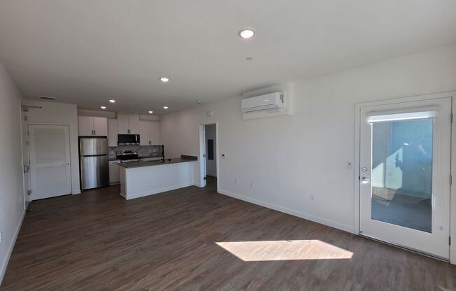 1 bed, 1 bath, 651 sqft, $2,545, Unit 2116-301