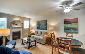 2 beds, 2 baths, 886 sqft, $2,095, Unit H302