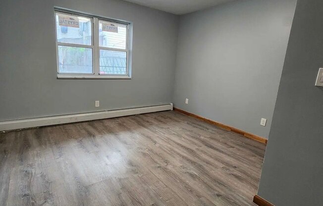 92 9 48 AVE