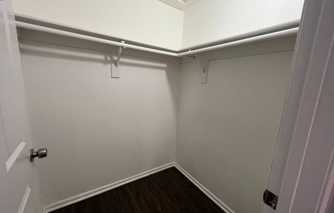Studio, 1 bath, 500 sqft, $1,598, Unit 111