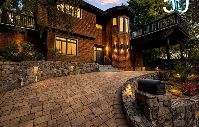 Private Craftsman Retreat | Walk to Downtown Larkspur | A/C + Multiple Outdoor Spaces