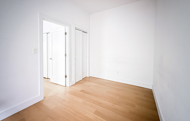 100 W 67 ST 4 SE