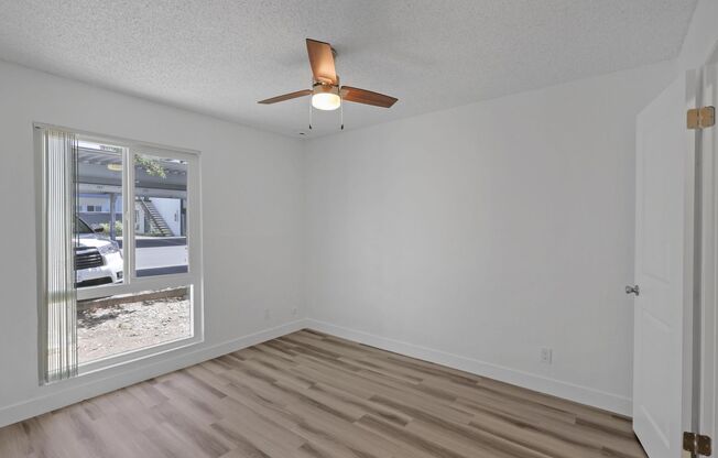 2 beds, 1 bath, 880 sqft, $1,695, Unit 201
