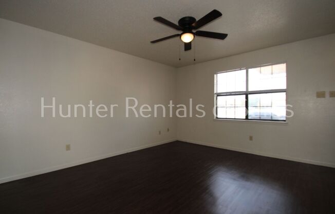 2 beds, 1.5 baths, $725