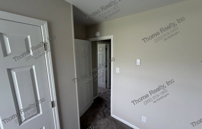 2 beds, 1 bath, $695, Unit 39