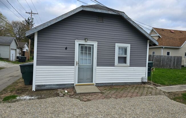 1517-1519 E Washington St (AARC Management, LLC)
