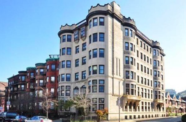 857 Beacon St
