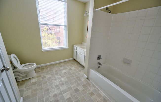2 beds, 2 baths, 1,090 sqft, $1,875, Unit 402
