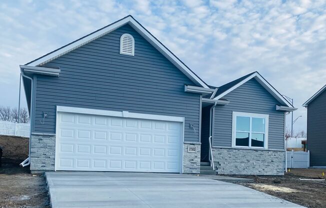 Brand New 3 Bedroom 32 Bathroom Home for Rent in the Gretna School District!!!!  Don't Miss out!!!!