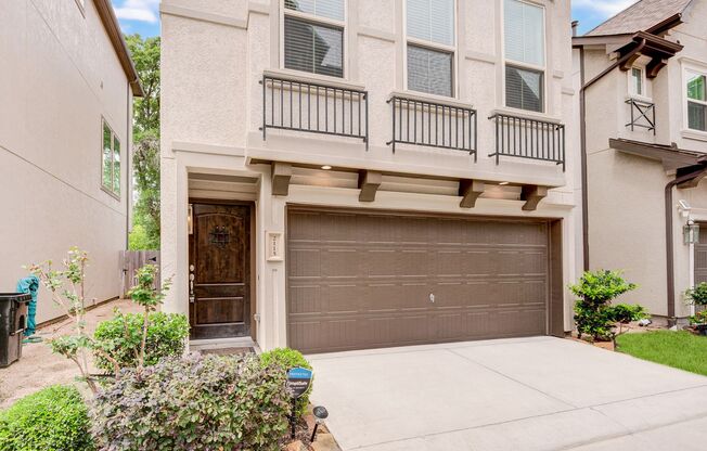 3 Story gated Townhome!