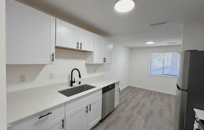 2 beds, 2 baths, 940 sqft, $1,515, Unit 18-34