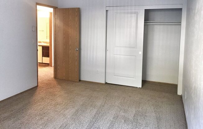 1 bed, 1 bath, $1,275, Unit 038