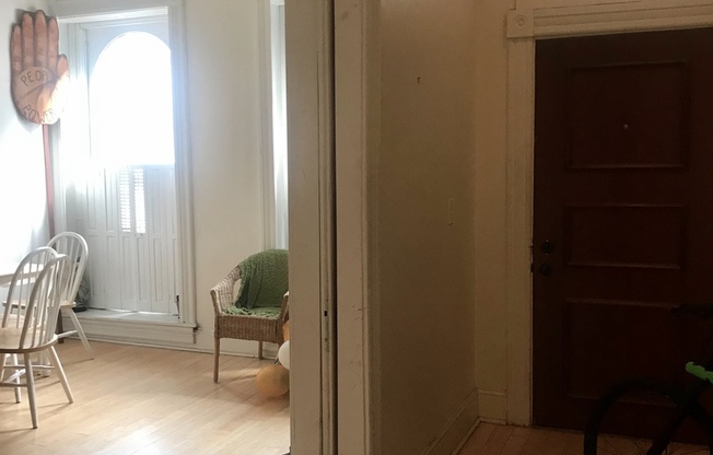3 beds, 3 baths, 1,800 sqft, $2,399, Unit 16