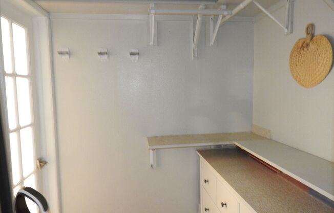 1 bed, 1 bath, $2,200, Unit #226