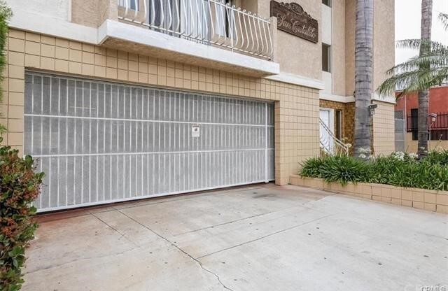 1311 S GRAND AVE