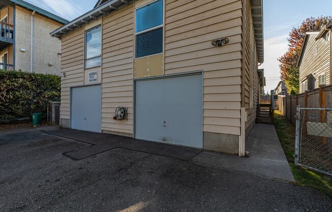 3 beds, 2 baths, 1,500 sqft, $2,600, Unit 10540