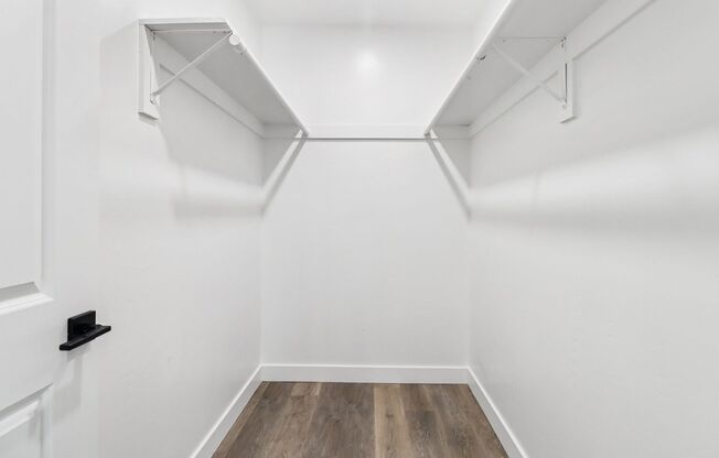 3 beds, 3 baths, 1,140 sqft, $3,895, Unit 210