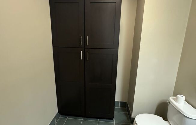 Studio, 1.5 baths, 1,248 sqft, $2,446, Unit 330
