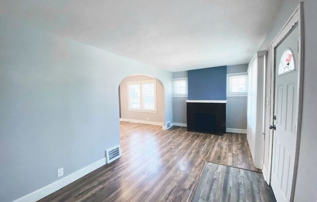 Newly Renovated 2 Bed 1 Bath House for Rent!