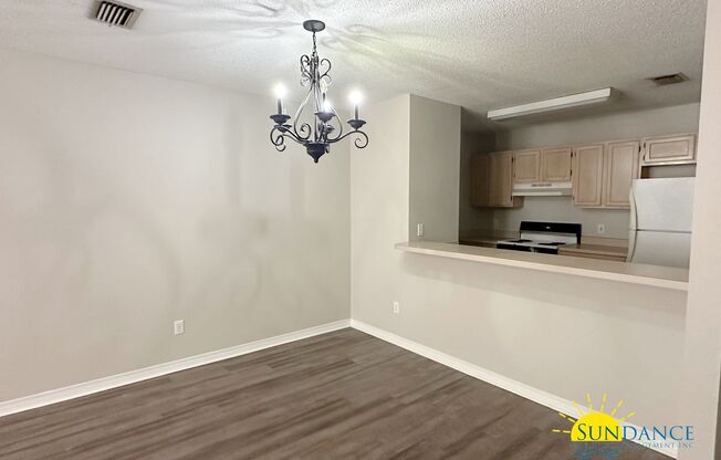 1 Bedroom Unit In The Heart of Navarre