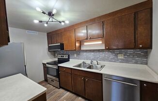 3520 Evergreen Dr
