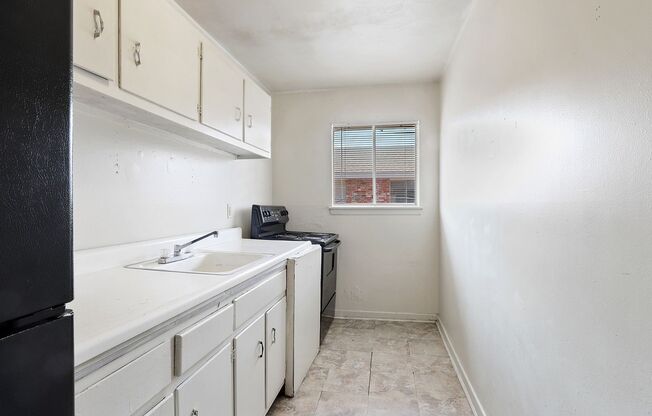 1 bed, 1 bath, 575 sqft, $750, Unit 65