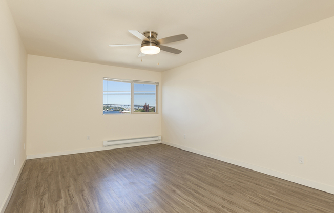 2 beds, 2 baths, 930 sqft, $3,845, Unit 406
