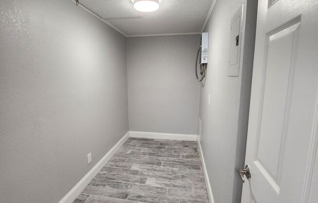 1 bed, 1 bath, 700 sqft, $1,150, Unit Unit 19
