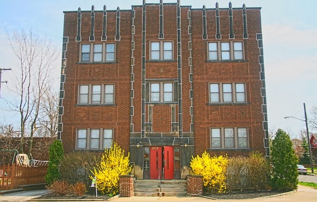 Lee-Yorkshire Apartments