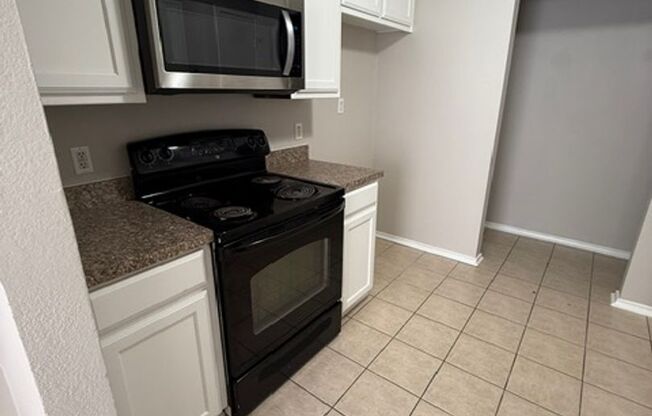 Nice 3 Bdrm 2 Bath Home for Lease in Denton, Tx