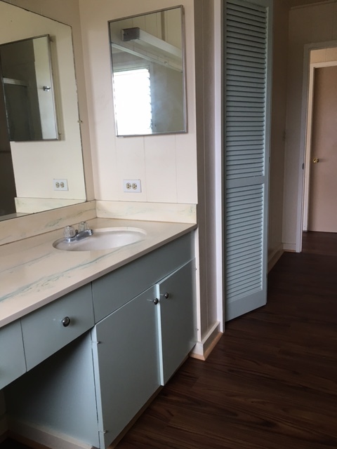 4 beds, 2 baths, $3,200, Unit Ala Akulikuli A