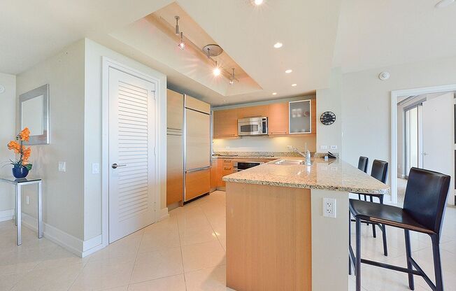 2 beds, 2 baths, $3,195, Unit # 2002