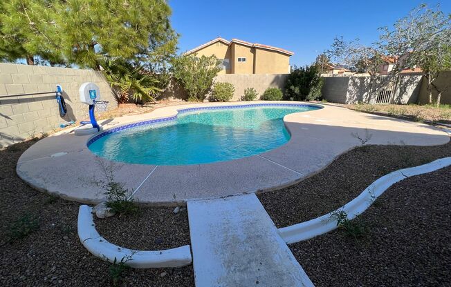 Beautiful Pool Home