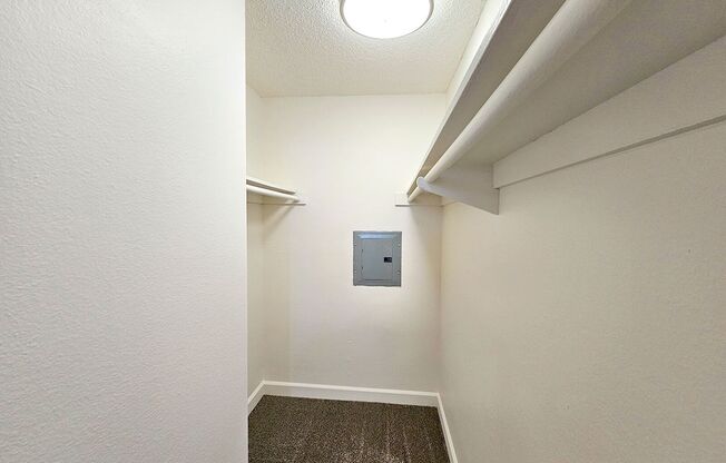 2 beds, 2 baths, 980 sqft, $2,125, Unit 115