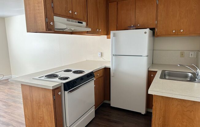 2 beds, 1 bath, 600 sqft, $2,600, Unit Unit #1