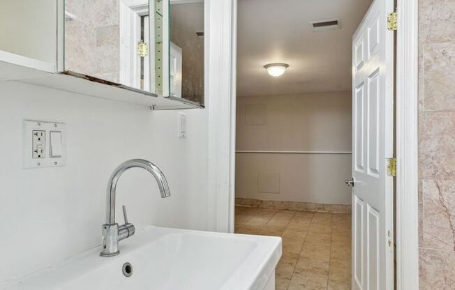 5 beds, 4.5 baths, 1,500 sqft, $3,600, Unit 3414 - A