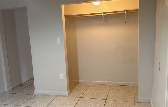 1 bed, 1 bath, $1,095, Unit 817 Rio Chico #3