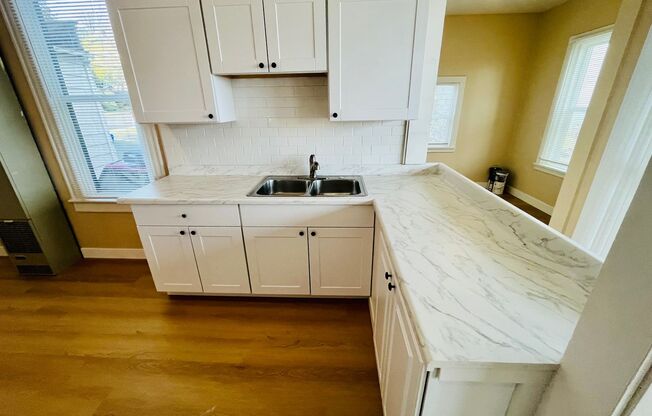 1 bed, 1 bath, 700 sqft, $1,495, Unit C